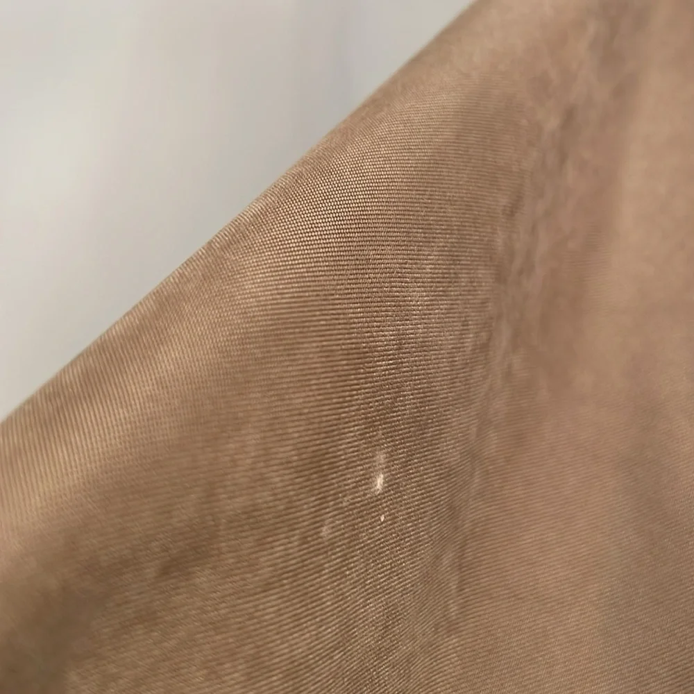LONDON FOG RAIN COAT WITH LINER SIZE 42 long. Camel